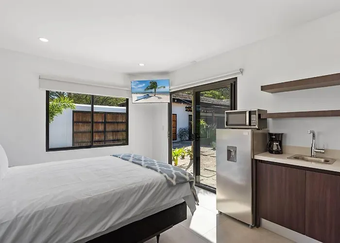 Cu19 New 3 Bdrm Mod With Casita Prv Pool Сasa de vacaciones *