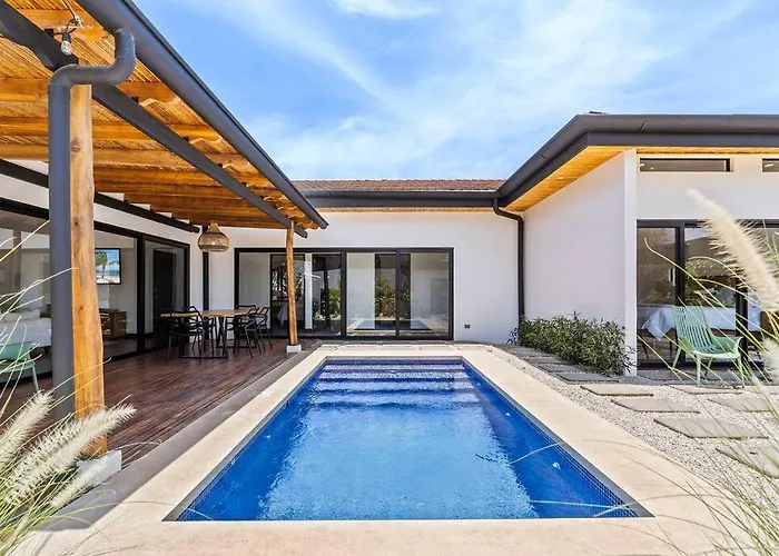 Cu19 New 3 Bdrm Mod With Casita Prv Pool * Tamarindo