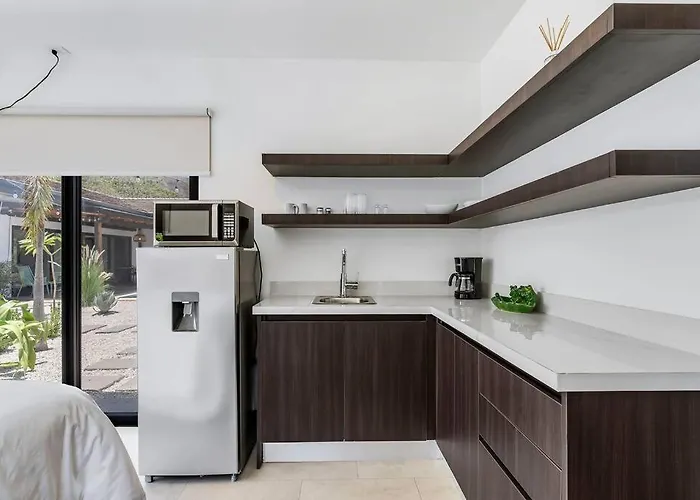 Cu19 New 3 Bdrm Mod With Casita Prv Pool Сasa de vacaciones